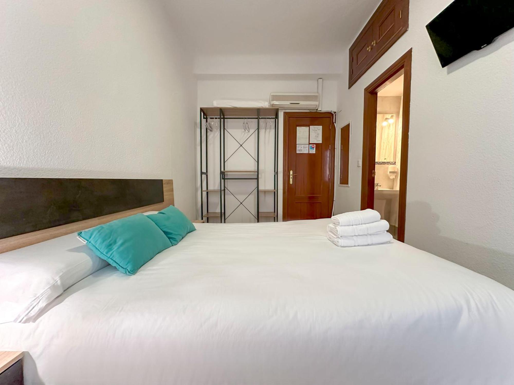 Pension Recogidas Granada Exterior photo