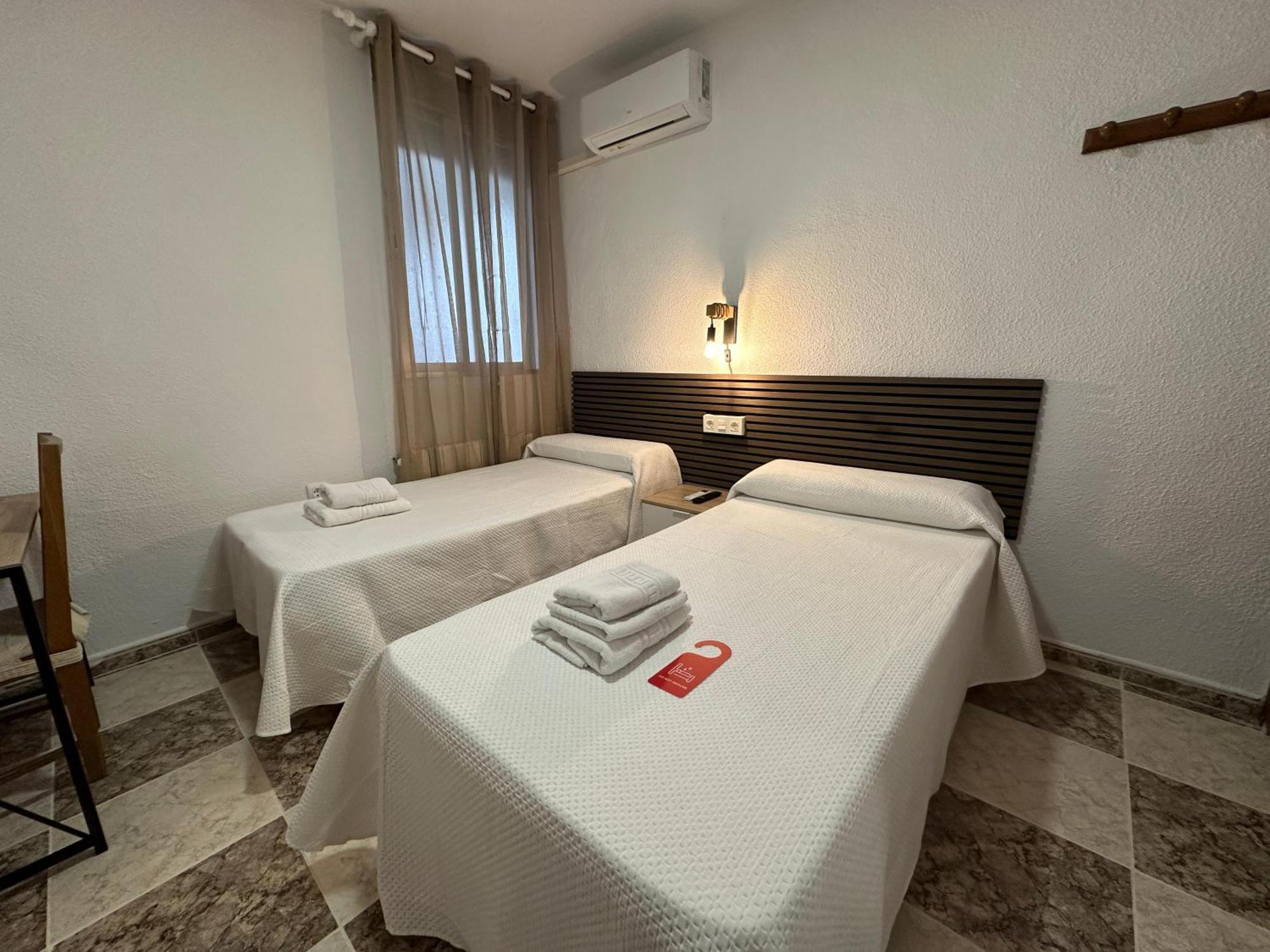 Pension Recogidas Granada Exterior photo