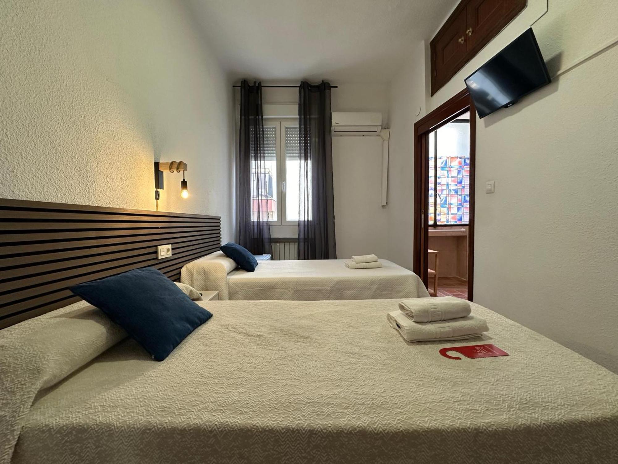 Pension Recogidas Granada Exterior photo