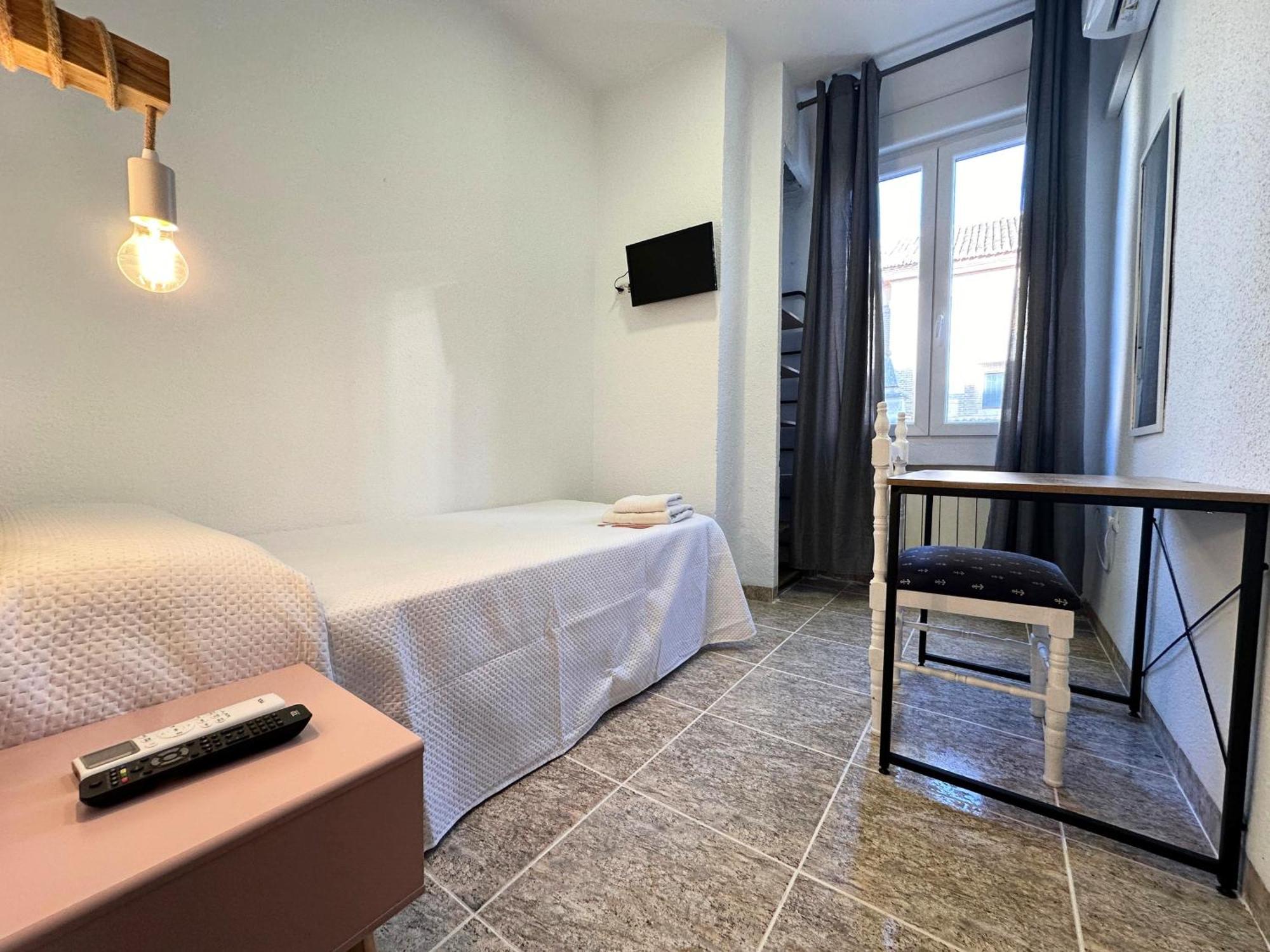 Pension Recogidas Granada Exterior photo